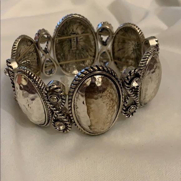 Metal Bracelet - Picture 2 of 3